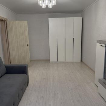 Сдается 1-комнатная квартира, 39 м²