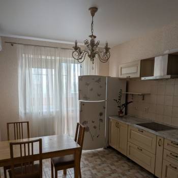 Сдается 1-комнатная квартира, 48 м²
