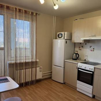 Сдается 1-комнатная квартира, 39 м²
