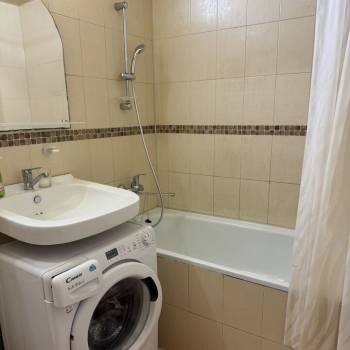 Сдается 1-комнатная квартира, 39 м²