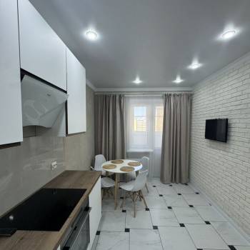 Сдается 1-комнатная квартира, 41,7 м²