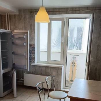 Сдается 1-комнатная квартира, 39 м²