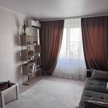 Сдается 1-комнатная квартира, 40 м²