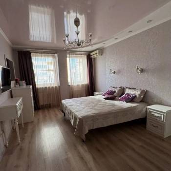 Сдается 1-комнатная квартира, 49 м²