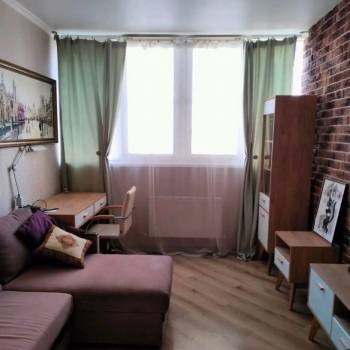 Сдается 1-комнатная квартира, 49 м²
