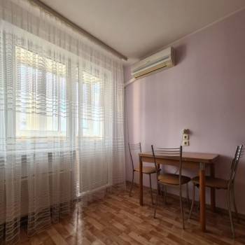 Сдается 1-комнатная квартира, 38,2 м²