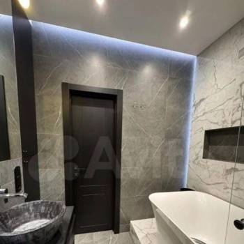 Сдается 2-х комнатная квартира, 83 м²