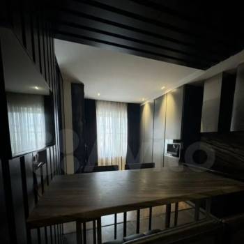 Сдается 2-х комнатная квартира, 83 м²