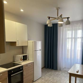 Сдается 1-комнатная квартира, 46 м²
