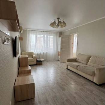 Продается Многокомнатная квартира, 74,5 м²