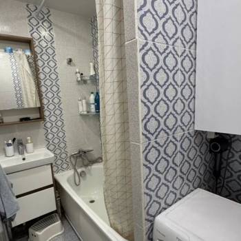 Продается Многокомнатная квартира, 74,5 м²