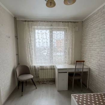 Продается Многокомнатная квартира, 74,5 м²