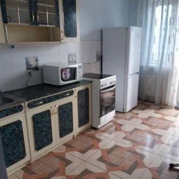 Сдается 1-комнатная квартира, 42 м²