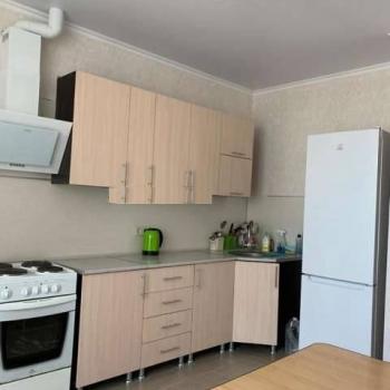 Сдается Многокомнатная квартира, 80 м²