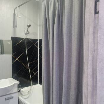 Сдается Многокомнатная квартира, 80 м²