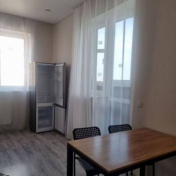 Сдается Многокомнатная квартира, 80 м²