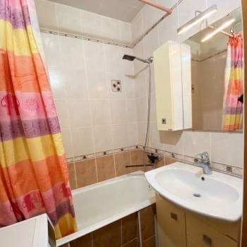 Сдается Многокомнатная квартира, 68 м²