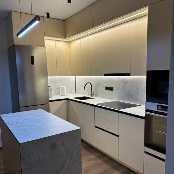 Сдается 2-х комнатная квартира, 65 м²