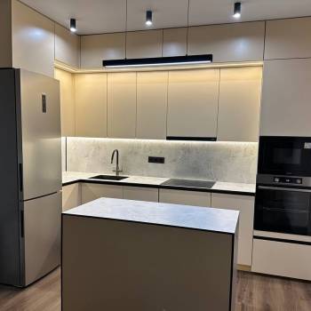 Сдается 2-х комнатная квартира, 65 м²