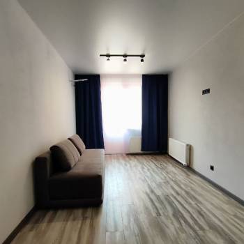 Продается 1-комнатная квартира, 50 м²