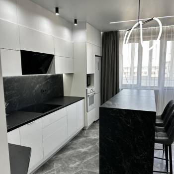 Сдается 2-х комнатная квартира, 86 м²