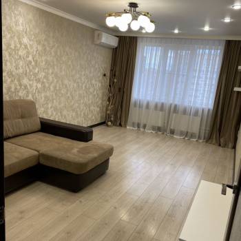 Сдается 2-х комнатная квартира, 70 м²