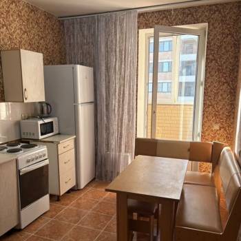 Сдается 1-комнатная квартира, 44 м²