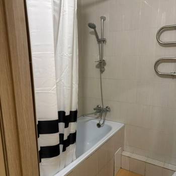 Сдается 1-комнатная квартира, 44 м²