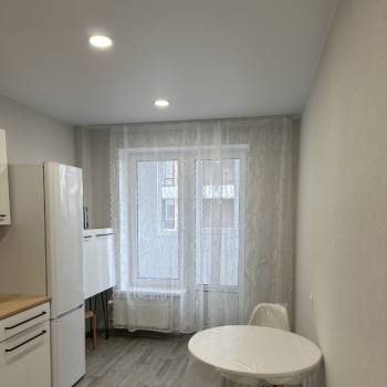 Сдается 1-комнатная квартира, 37 м²