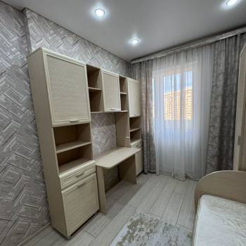 Сдается Многокомнатная квартира, 108 м²