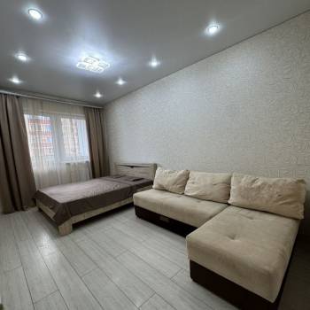 Сдается Многокомнатная квартира, 108 м²