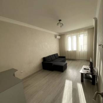 Сдается Многокомнатная квартира, 107 м²
