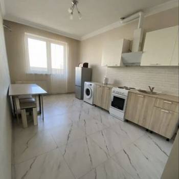 Сдается Многокомнатная квартира, 107 м²