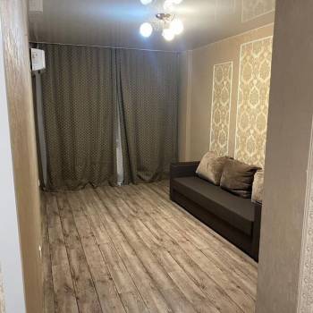 Сдается 1-комнатная квартира, 42 м²