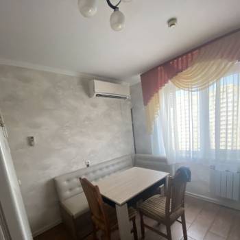 Сдается 1-комнатная квартира, 36 м²