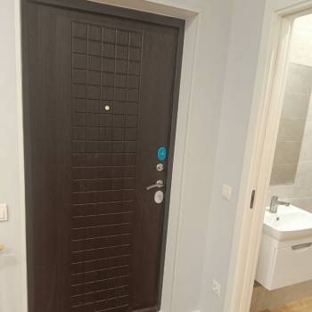 Продается 1-комнатная квартира, 42 м²