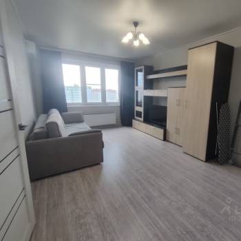 Сдается 1-комнатная квартира, 37,5 м²