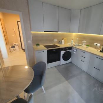 Сдается 1-комнатная квартира, 37,5 м²