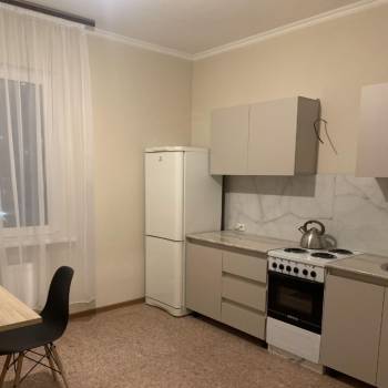 Сдается 1-комнатная квартира, 39 м²