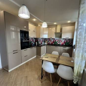 Сдается Многокомнатная квартира, 70 м²