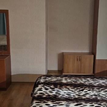 Сдается Многокомнатная квартира, 150 м²