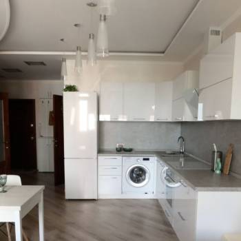 Сдается 1-комнатная квартира, 42 м²
