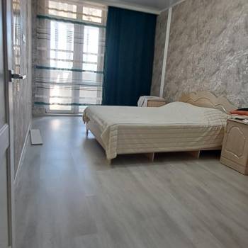 Сдается 2-х комнатная квартира, 80 м²