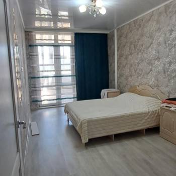 Сдается 2-х комнатная квартира, 80 м²