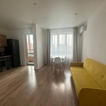 Продается 1-комнатная квартира, 43,8 м²