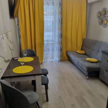 Сдается 1-комнатная квартира, 50 м²