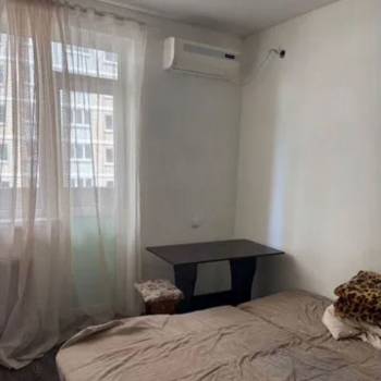 Продается 1-комнатная квартира, 27 м²