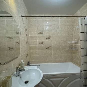 Продается 1-комнатная квартира, 40 м²