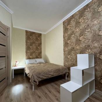 Продается 1-комнатная квартира, 40 м²
