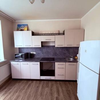 Сдается 1-комнатная квартира, 40 м²